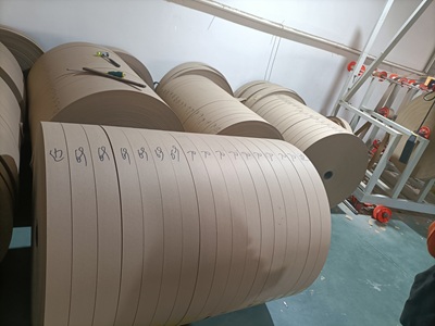 slitted paper rolls for paper core machine.jpg